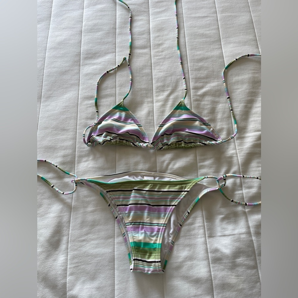 Junior’s Billabong Multicolored Beach Bikini size Large